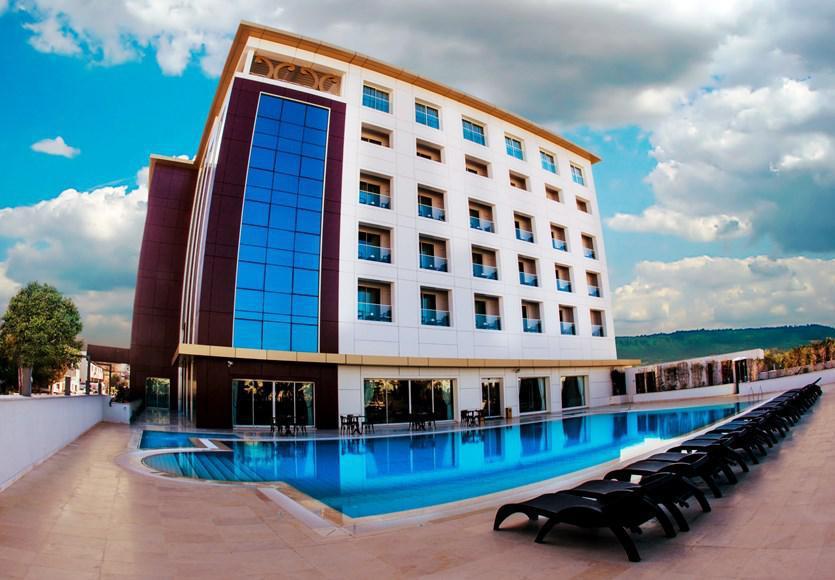 Ada Beach Hotel Karavas  Экстерьер фото