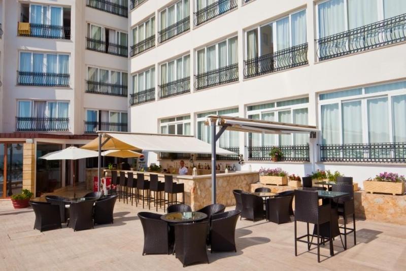Ada Beach Hotel Karavas  Экстерьер фото