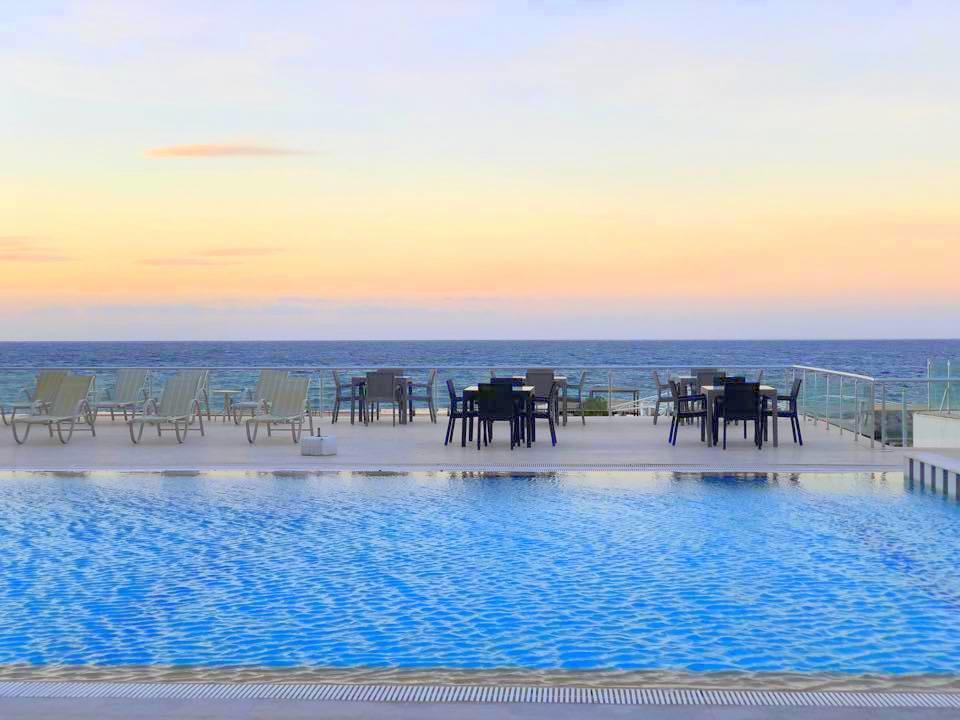 Ada Beach Hotel Karavas  Экстерьер фото